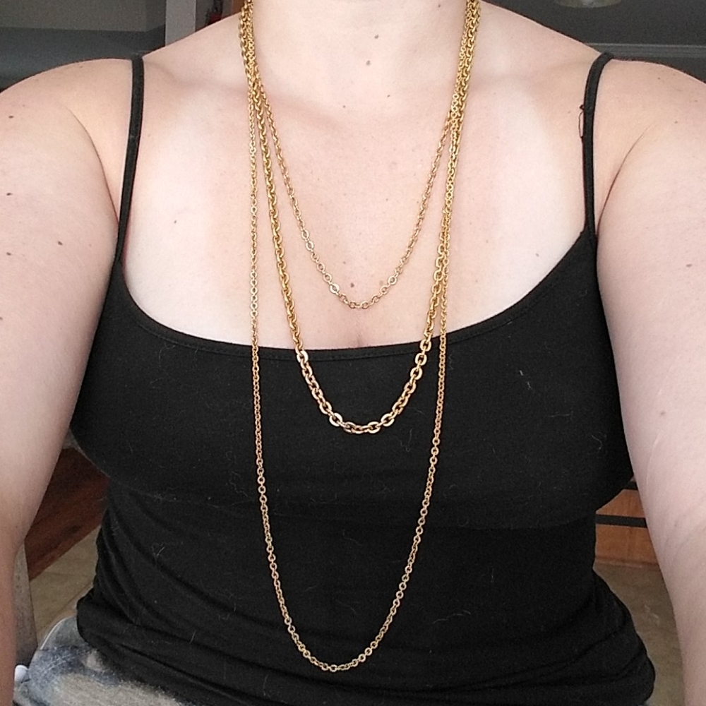 VTG triple strand necklace - Picture 7 of 7